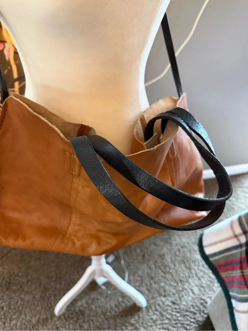 Old Trend Everyday Brown Leather Shoulder Bag with Black Straps